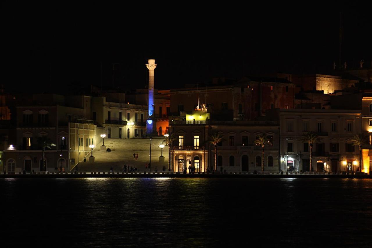 Palazzo Pinto B&B Brindisi Exterior foto
